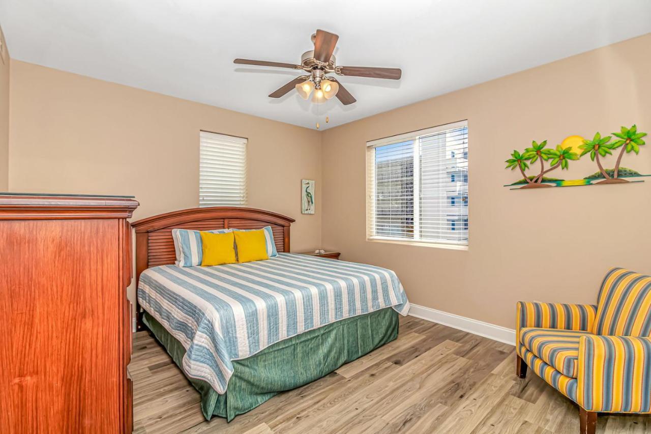 Ocean Breeze Luxury Villas 3D, Nicely Updated! Across From The Ocean! Sleeps 18 ! Myrtle Beach Exteriör bild